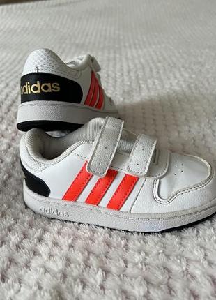 Кроссовки adidas детские1 фото