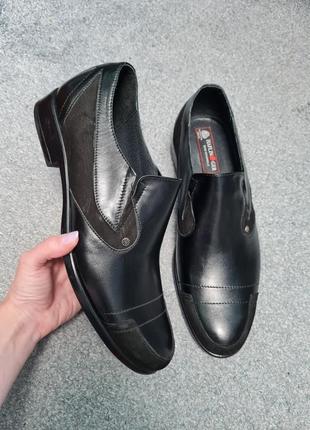 Кожаные мужские туфли лоферы без шнуровки