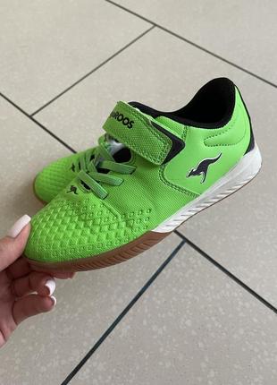 Кроссовки футзалки