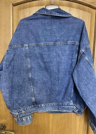 Новая модная необычная джинсовая куртка оверсайз 50-54 р3 фото