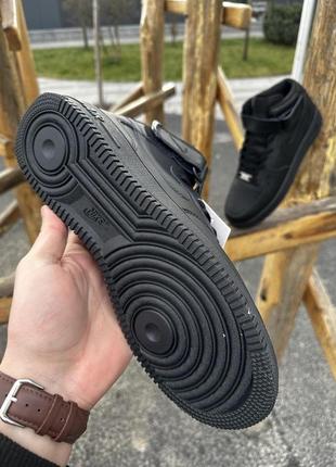 Зимові кросівки nike air force ліцензія (black)3 фото