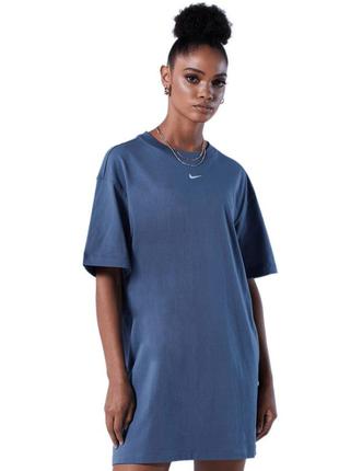 Жіноче плаття футболка nike essential loose fit