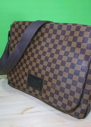 Месенджер louis vuitton