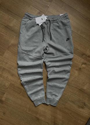 Спортивные штаны nike tech fleece4 фото