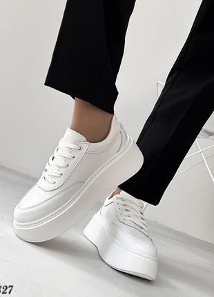 Жіночі кеди на потовщеній підошві, прошиті, білий, натуральна шкіра