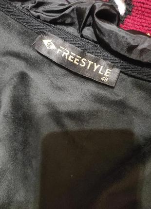 Шкіряне пальто. весна-осінь.