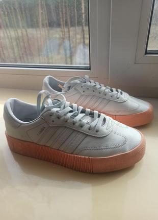 Кросівки adidas