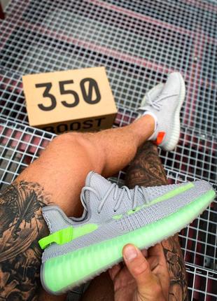 Мужские кроссовки adidas yeezy boost 350 v2 "wolf grey/green glow"7 фото