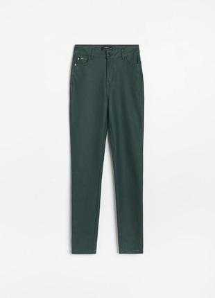 Идеальные скинни брюки зеленого цвета reserved2 фото