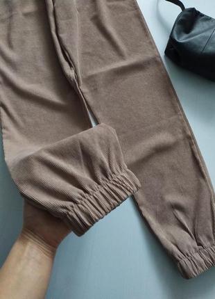 Новые вельветовые брюки на резинке4 фото