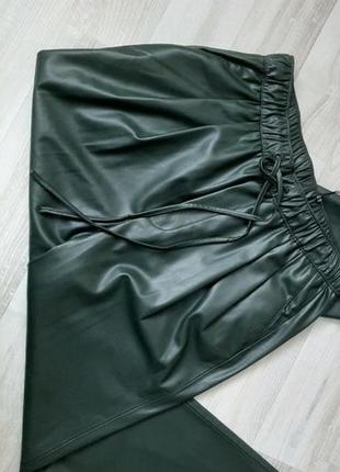 Кожаные штаны zara/зеленые штаны из искуственной кожи2 фото