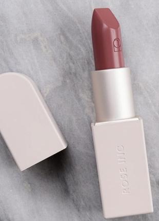 Роскошная кремовая помада rose inc persuasive satin lip colour