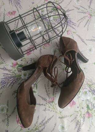 Туфлі - човники з закритим носком andré1 фото