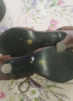 Туфлі - човники з закритим носком andré6 фото