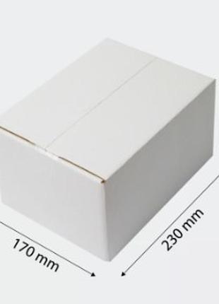 Коробка 4х клапанна з 5-шарового картону п32 230*170*120 мм, біла