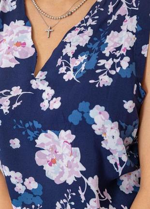 Блуза с цветочным принтом без рукавов, цвет сине-розовый, 244r0865 фото