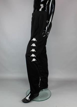 Зауженные спортивные штаны с лампасами kappa bury fc2 фото