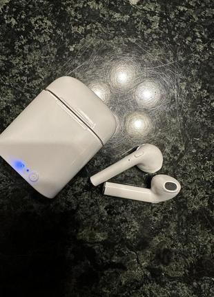 Airpods навушники