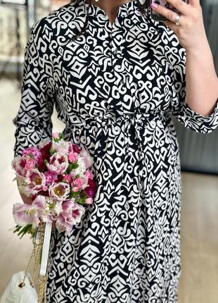 Женское легкое нарядное весеннее базовое платье миди талия на кулиске софт принт больших размеров батал7 фото