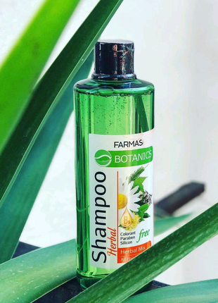 Очищаючий трав'яний шампунь farmasi botanics