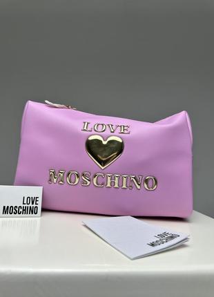 Косметичка рожева love moschino