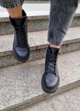 Чорні жіночі черевики8 фото