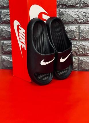 Шльопанці чоловічі nike victori one shower slide, шльопанці сланц7 фото