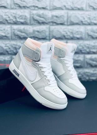 Кросівки жіночі jordan retro 1, практичні зручні кросівки