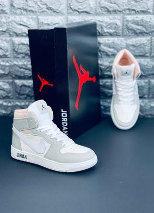 Кросівки жіночі jordan retro 1, практичні зручні кросівки2 фото