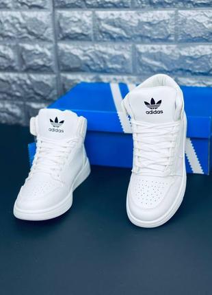 Кросівки adidas жіночі, білі повсякденні кросівки адідас5 фото