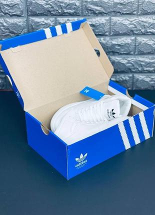 Кросівки adidas жіночі, білі повсякденні кросівки адідас10 фото