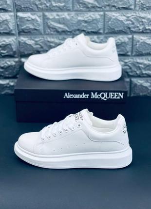 Кросівки жіночі alexander mcqueen, білі стильні зручні крос3 фото