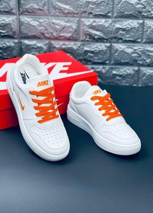 Кросівки чоловічі nike low af1, білі модні кросівки найк2 фото