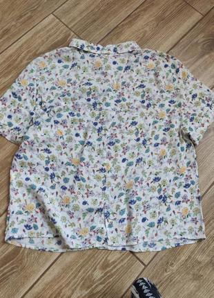 Блуза сорочка у квітки, укорочена оверсайз, стан без нюансів4 фото