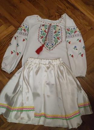 Вишиванка дитяча український костюм вигиванка на дівчинку