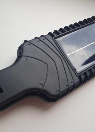 Вуличний ліхтар на стовп / світильник із сонячн