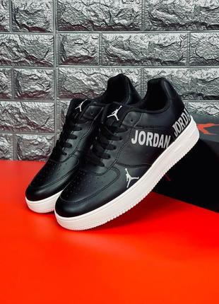 Кросівки чоловічі jordan, чорні стильні зручні кросівки 35-455 фото