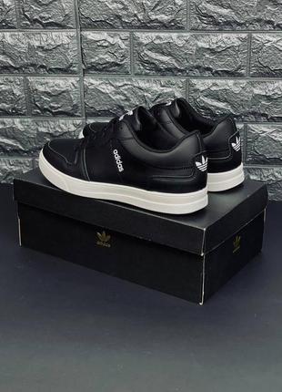 Кросівки чоловічі чорні adidas повсякденні кросівки адідас7 фото