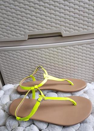 Лаковые неоновые сандали вьетнамки босоножки h&m4 фото
