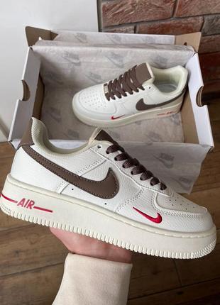 Жіночі кросівки найк аір форс 1 / nike air force 1 low ‘07 essenti “mocco ”