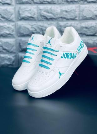 Кросівки чоловічі jordan, білі універсальні кросівки джордан3 фото