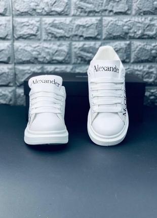 Кросівки жіночі alexander mcqueen, білі зручні кросівки3 фото