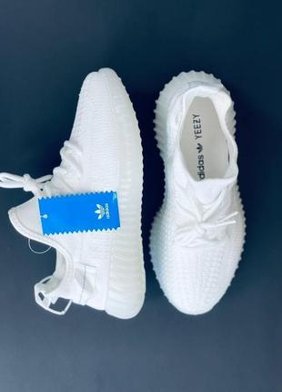 Кросівки adidas yeezy boost 350 білі повітропроникні кроси адідас3 фото