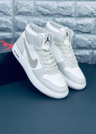 Кросівки jordan 1 retro high чоловічі повсякденні кроси джордан