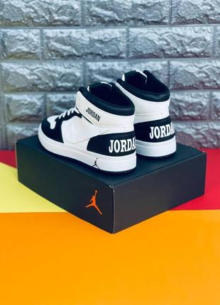 Jordan кросівки чоловічі, чорно-білі стильні кросівки джордан3 фото