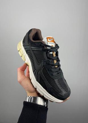 Мужские 
кроссовки nike zoom vomero 5 black2 фото