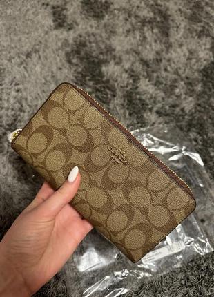 Coach гаманець long zip around wallet in signature canvas