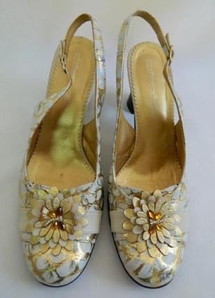 Босоніжки жіночі шкіряні menmep