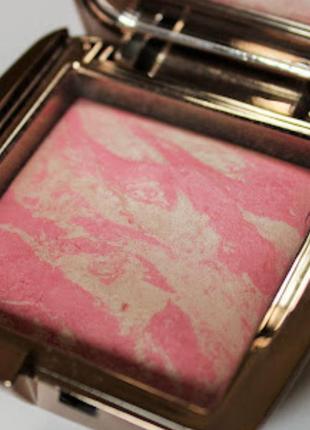 Румяна с эффектом сияния hourglass mini ambient lighting blush luminous flush без коробки 1.3 г6 фото