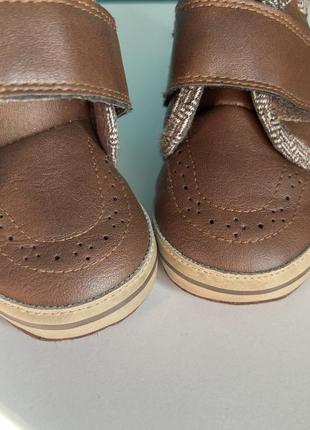 Кроссовки пинетки коричневые для малыша 12-18 м2 фото
